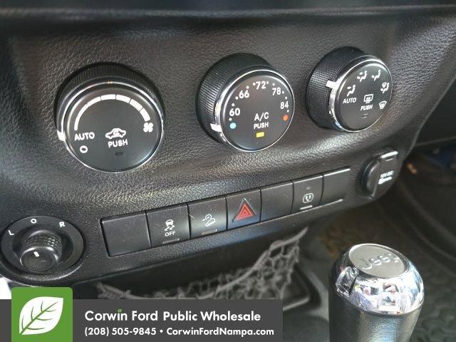used 2013 Jeep Wrangler Unlimited car, priced at $18,889