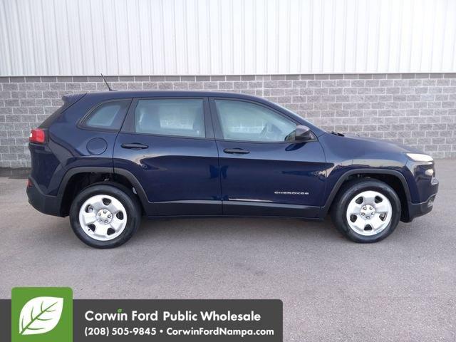 used 2015 Jeep Cherokee car, priced at $9,480