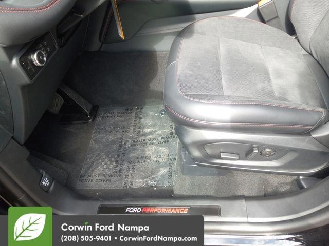 new 2025 Ford Explorer car, priced at $56,318