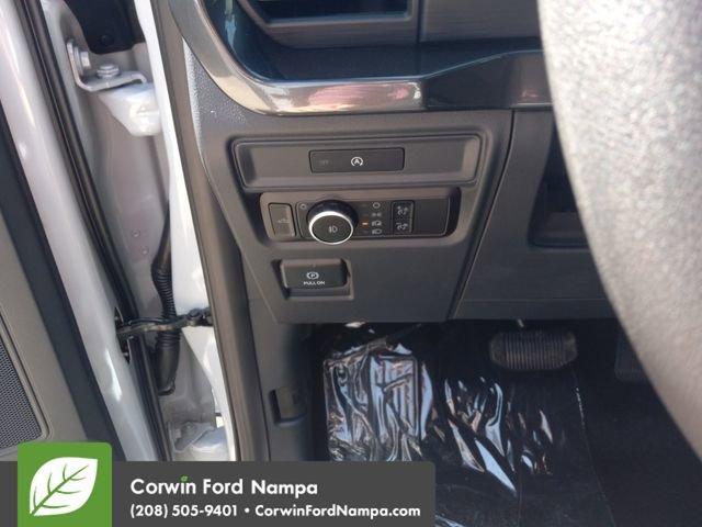 new 2025 Ford F-150 car, priced at $53,861