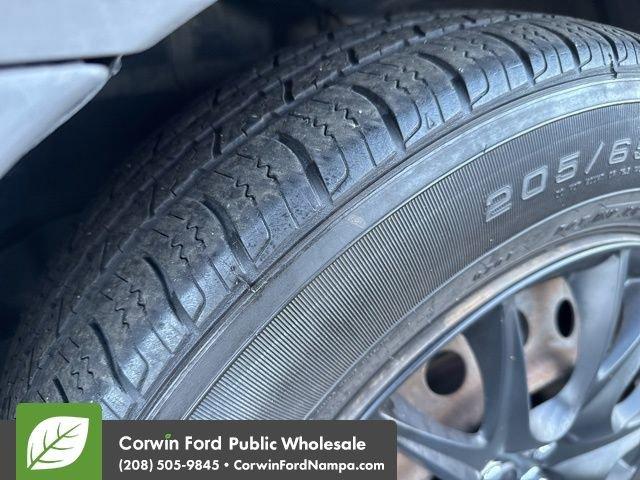 used 2006 Pontiac Vibe car, priced at $4,979