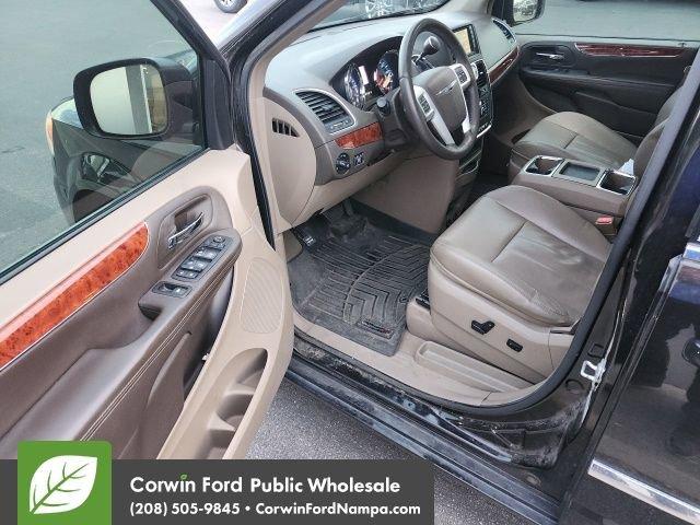 used 2014 Chrysler Town & Country car, priced at $8,500