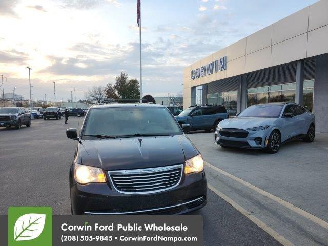 used 2014 Chrysler Town & Country car, priced at $8,500