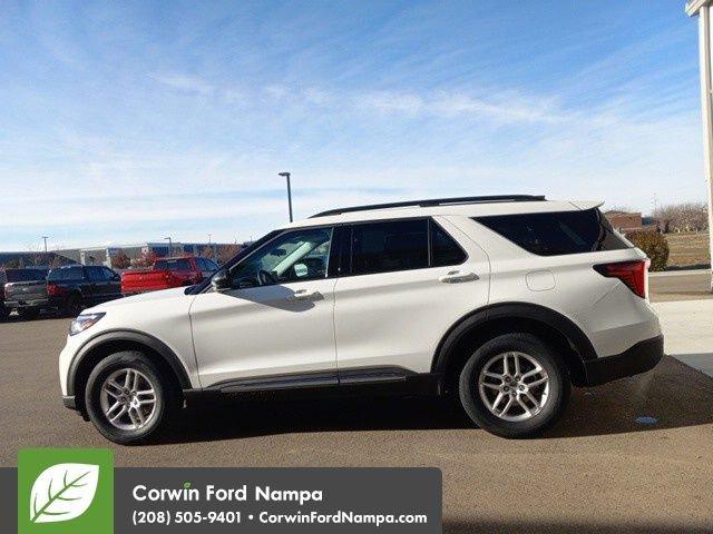 new 2025 Ford Explorer car, priced at $40,460