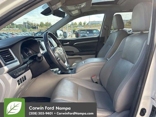 used 2018 Toyota Highlander car, priced at $28,969