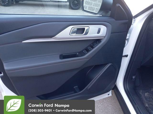 new 2025 Ford Explorer car, priced at $40,892