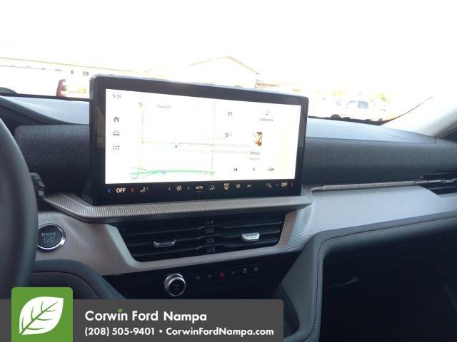 new 2025 Ford Explorer car, priced at $40,892
