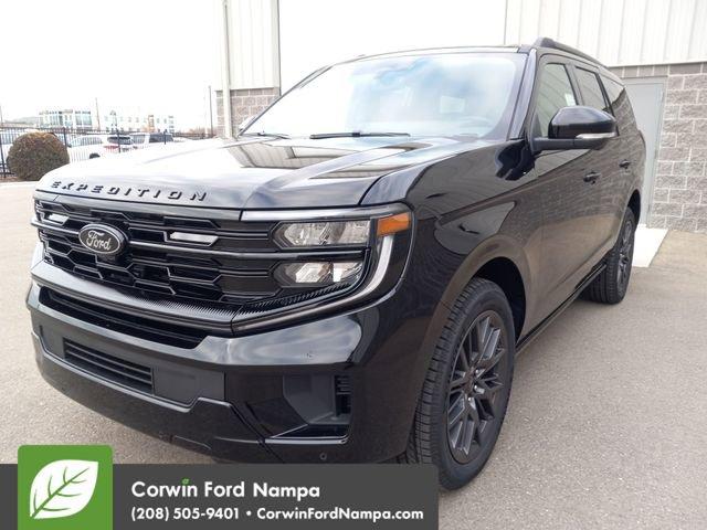 new 2025 Ford Expedition car, priced at $82,310