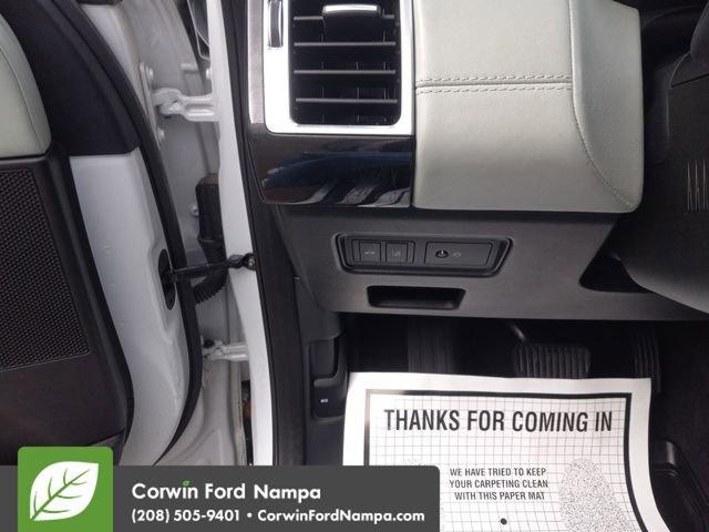 used 2017 Land Rover Discovery car, priced at $19,000