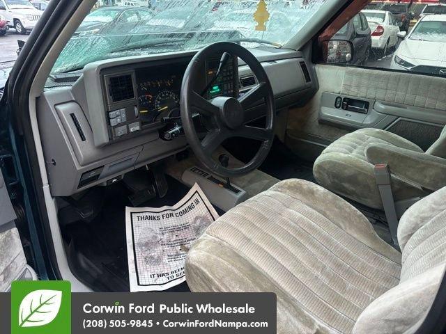 used 1994 GMC Yukon car, priced at $6,500