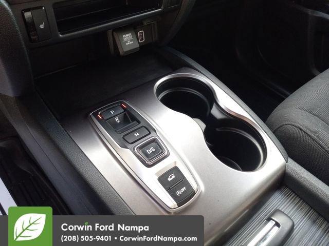used 2022 Honda Pilot car, priced at $30,000
