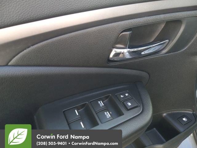 used 2022 Honda Pilot car, priced at $30,000