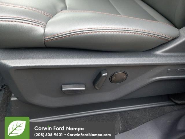 new 2025 Ford Expedition car, priced at $70,898