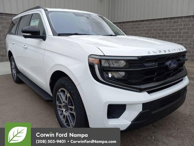 new 2025 Ford Expedition car, priced at $70,898