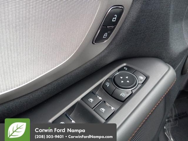 new 2025 Ford Expedition car, priced at $70,898