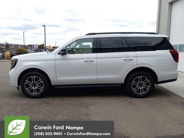 new 2025 Ford Expedition car, priced at $70,898
