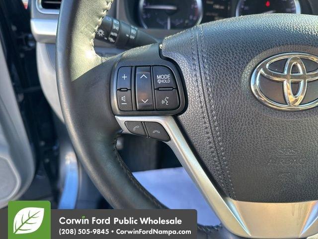 used 2018 Toyota Highlander car, priced at $27,500