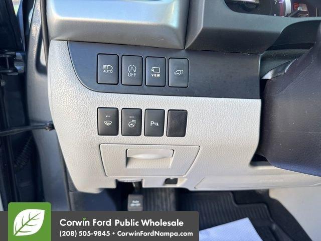 used 2018 Toyota Highlander car, priced at $27,500