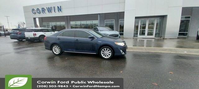 used 2014 Toyota Camry Hybrid car, priced at $14,987