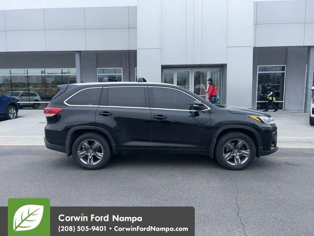 used 2018 Toyota Highlander car, priced at $28,000