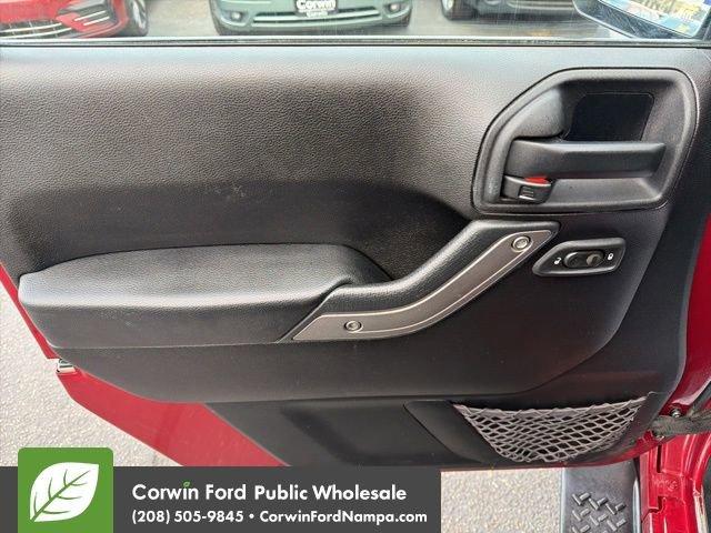 used 2013 Jeep Wrangler Unlimited car, priced at $16,500