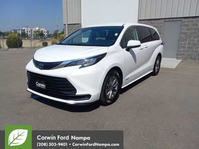 used 2021 Toyota Sienna car, priced at $32,000