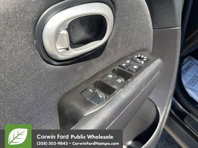 used 2014 Kia Soul car, priced at $8,890