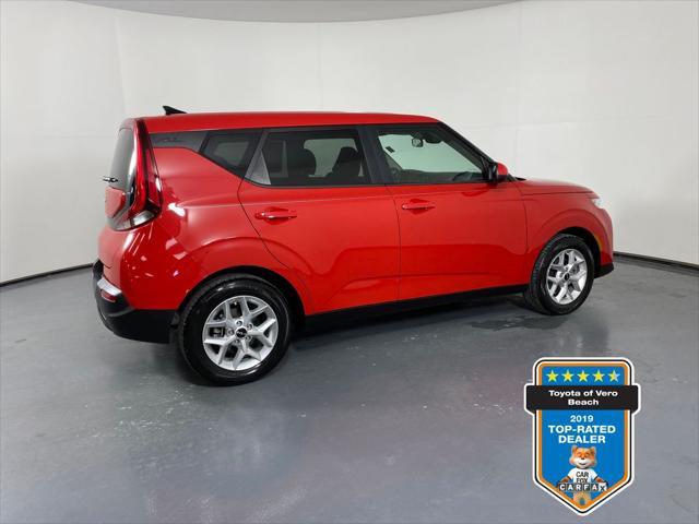 used 2022 Kia Soul car, priced at $17,998