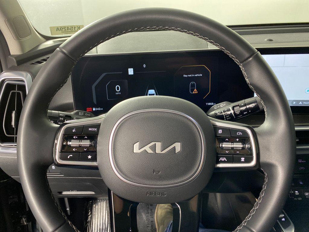 used 2025 Kia Sorento car, priced at $33,998