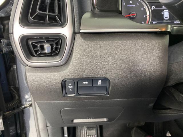 used 2023 Kia Sorento car, priced at $24,998