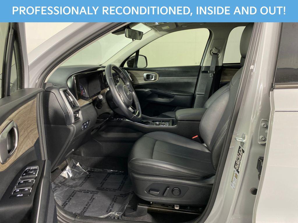 used 2022 Kia Sorento car, priced at $24,598