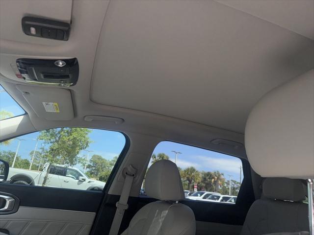 used 2023 Kia Sorento car, priced at $32,998