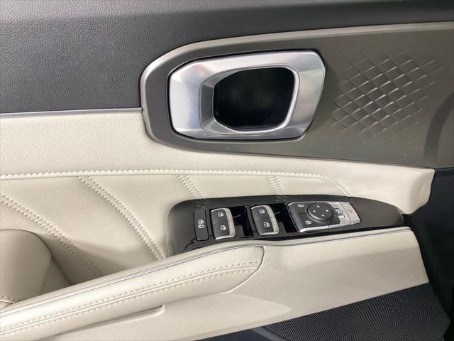 used 2023 Kia Sorento car, priced at $31,995