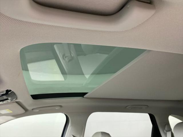 used 2023 Kia Sorento car, priced at $31,995