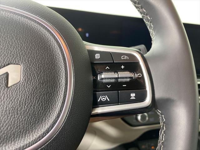 used 2024 Kia Sorento car, priced at $33,998