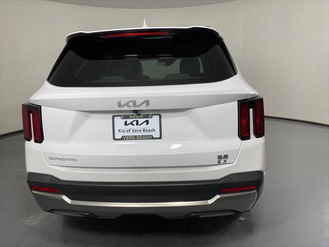 used 2024 Kia Sorento car, priced at $33,998