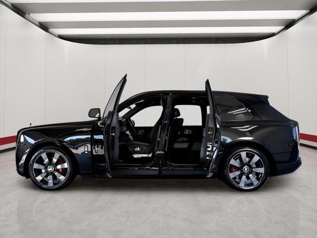 used 2021 Rolls-Royce Cullinan car, priced at $297,999