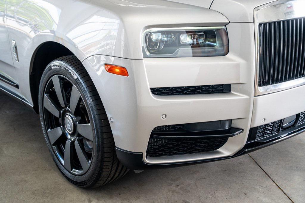 used 2022 Rolls-Royce Cullinan car, priced at $289,999