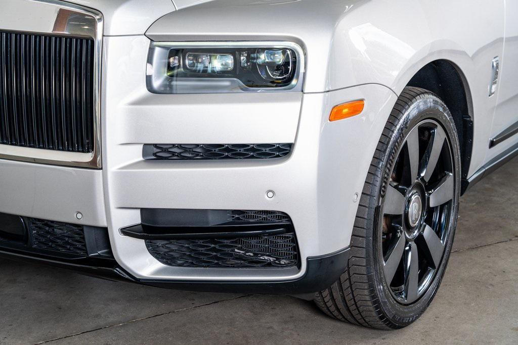 used 2022 Rolls-Royce Cullinan car, priced at $289,999