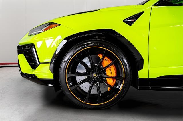 used 2023 Lamborghini Urus car, priced at $249,999