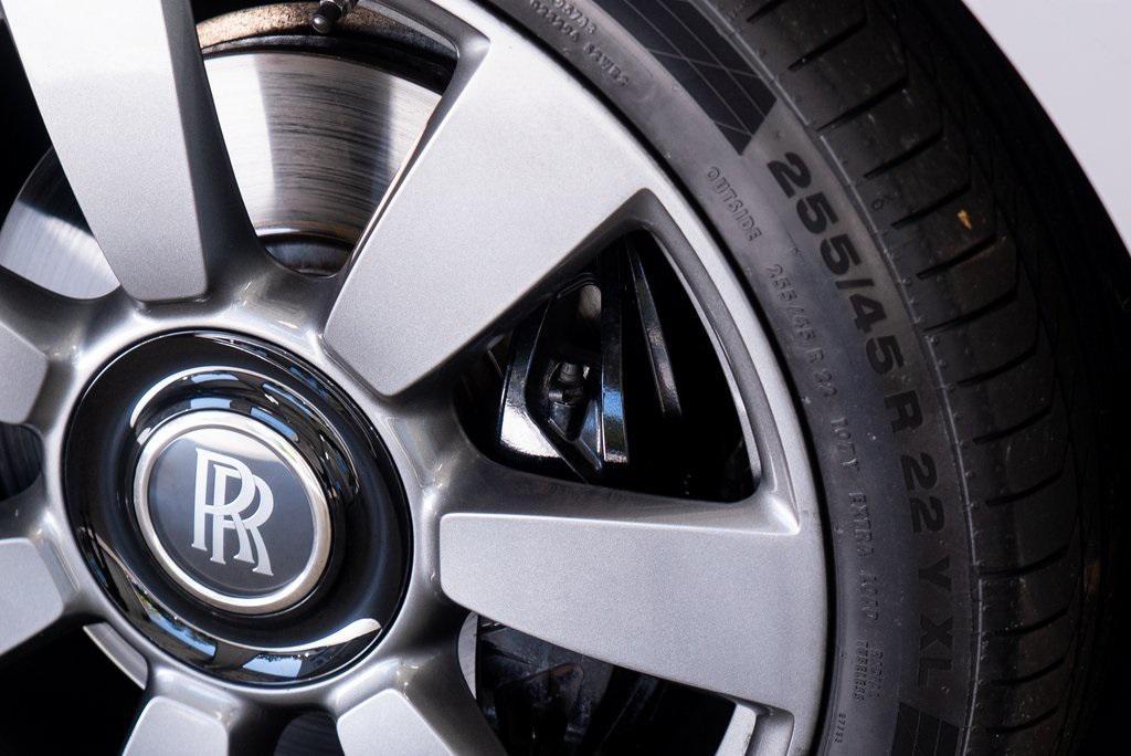 used 2022 Rolls-Royce Cullinan car, priced at $274,999