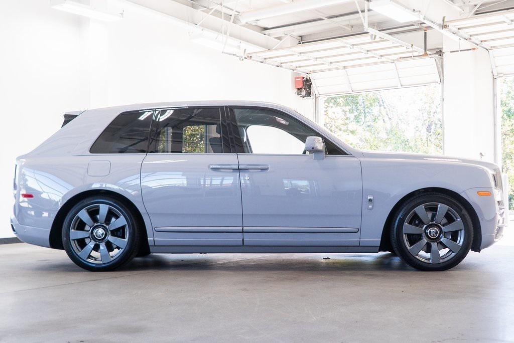 used 2022 Rolls-Royce Cullinan car, priced at $274,999