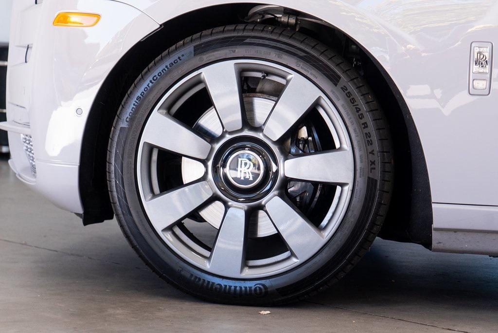 used 2022 Rolls-Royce Cullinan car, priced at $274,999