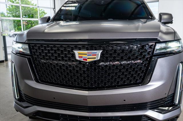 used 2022 Cadillac Escalade ESV car, priced at $124,995