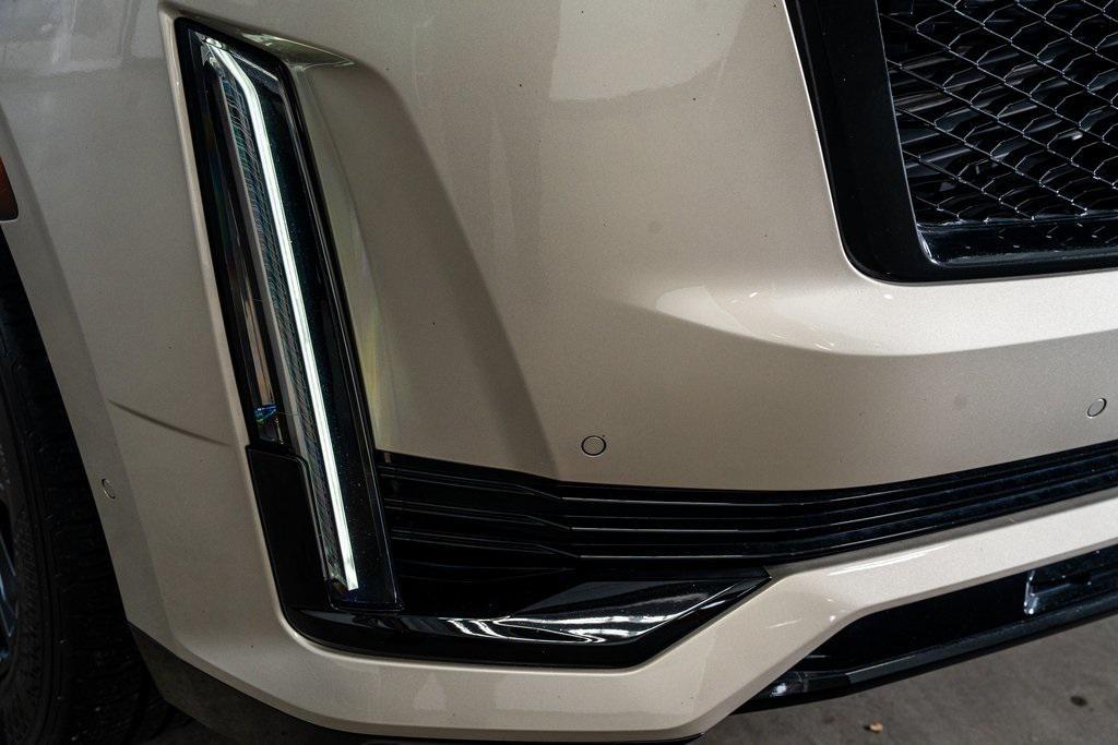 used 2021 Cadillac Escalade ESV car, priced at $57,999