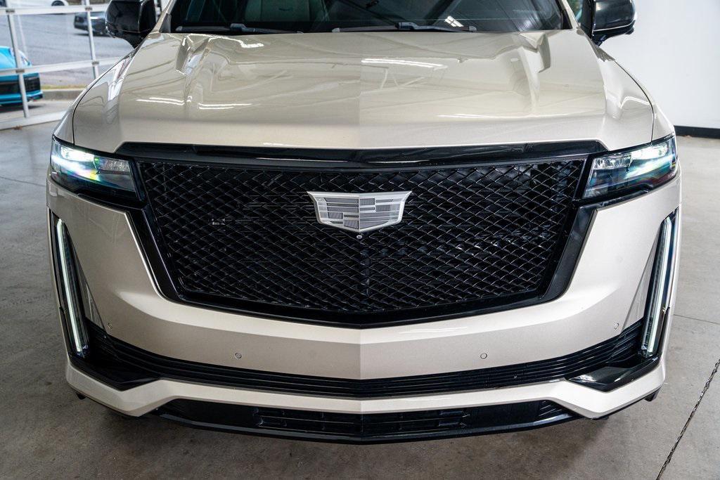 used 2021 Cadillac Escalade ESV car, priced at $57,999