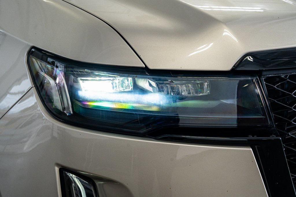 used 2021 Cadillac Escalade ESV car, priced at $57,999