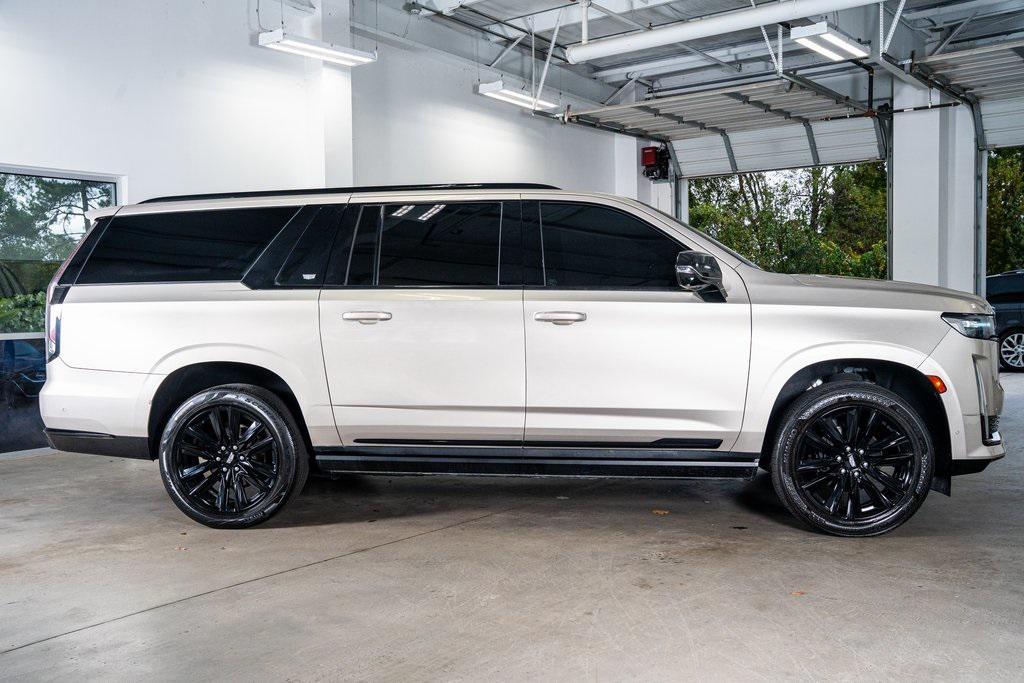 used 2021 Cadillac Escalade ESV car, priced at $57,999