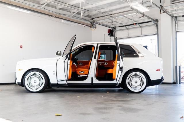 used 2020 Rolls-Royce Cullinan car, priced at $251,999