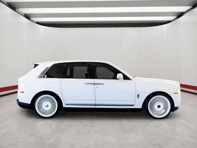 used 2020 Rolls-Royce Cullinan car, priced at $251,999